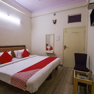 O Seema Hotel