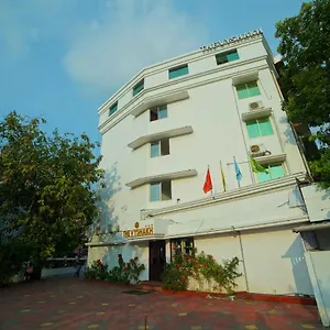 Hotel The Vyshakh ***